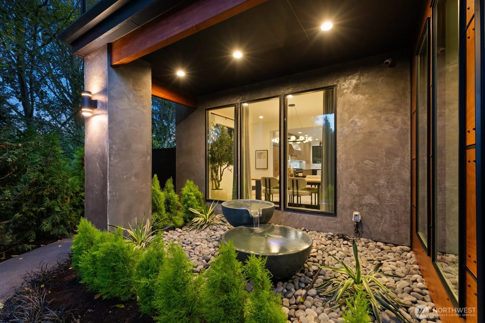 Property photo for 2533 Ne 178th Street, Lake Forest Park photo 2