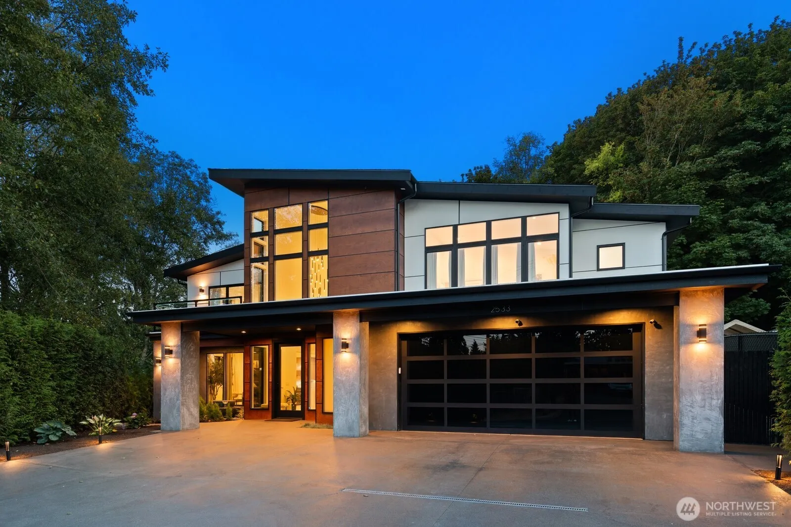 Property photo for 2533 Ne 178th Street, Lake Forest Park
