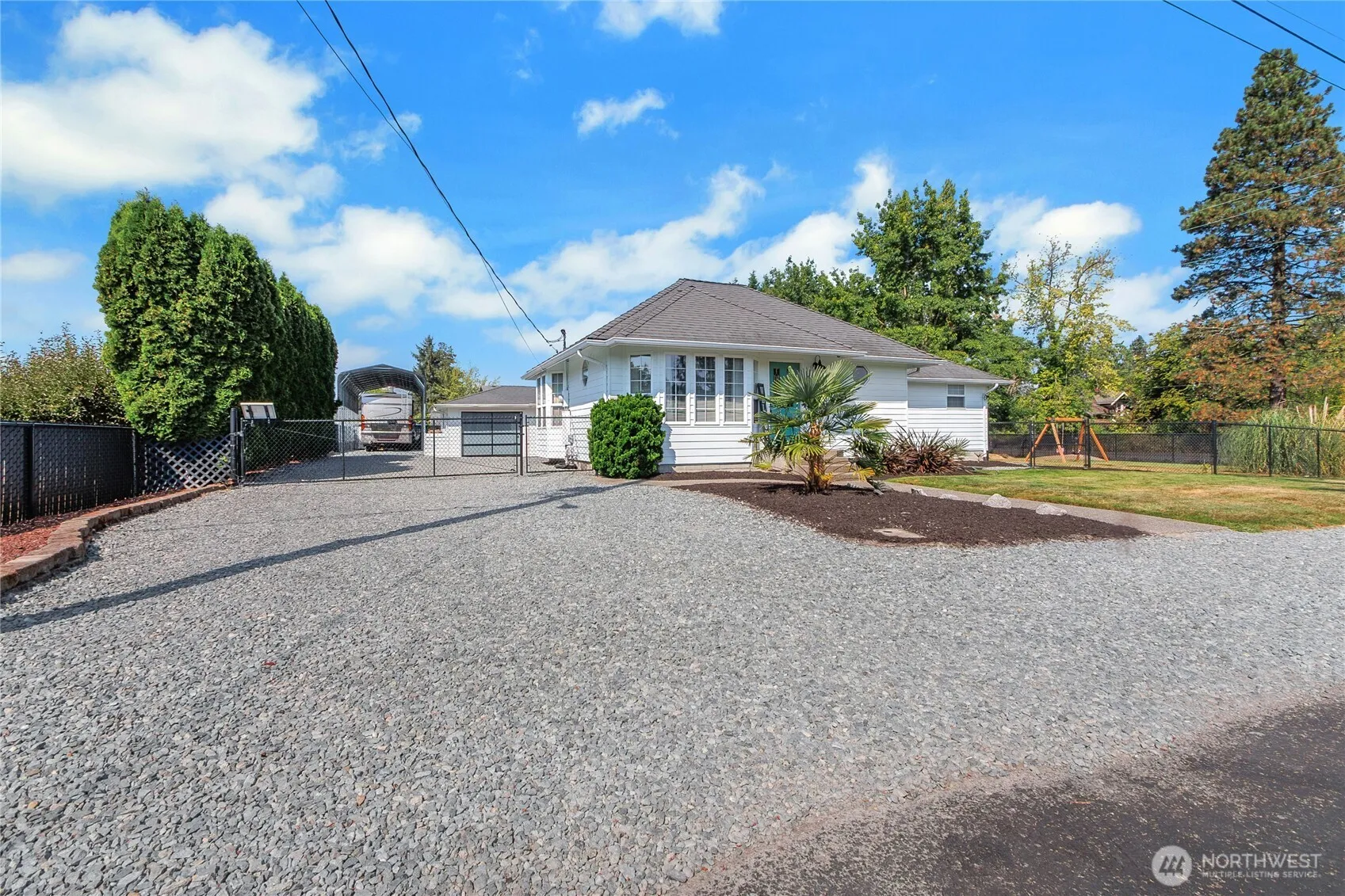 Property photo for 10408 23rd Avenue E, Tacoma photo 4
