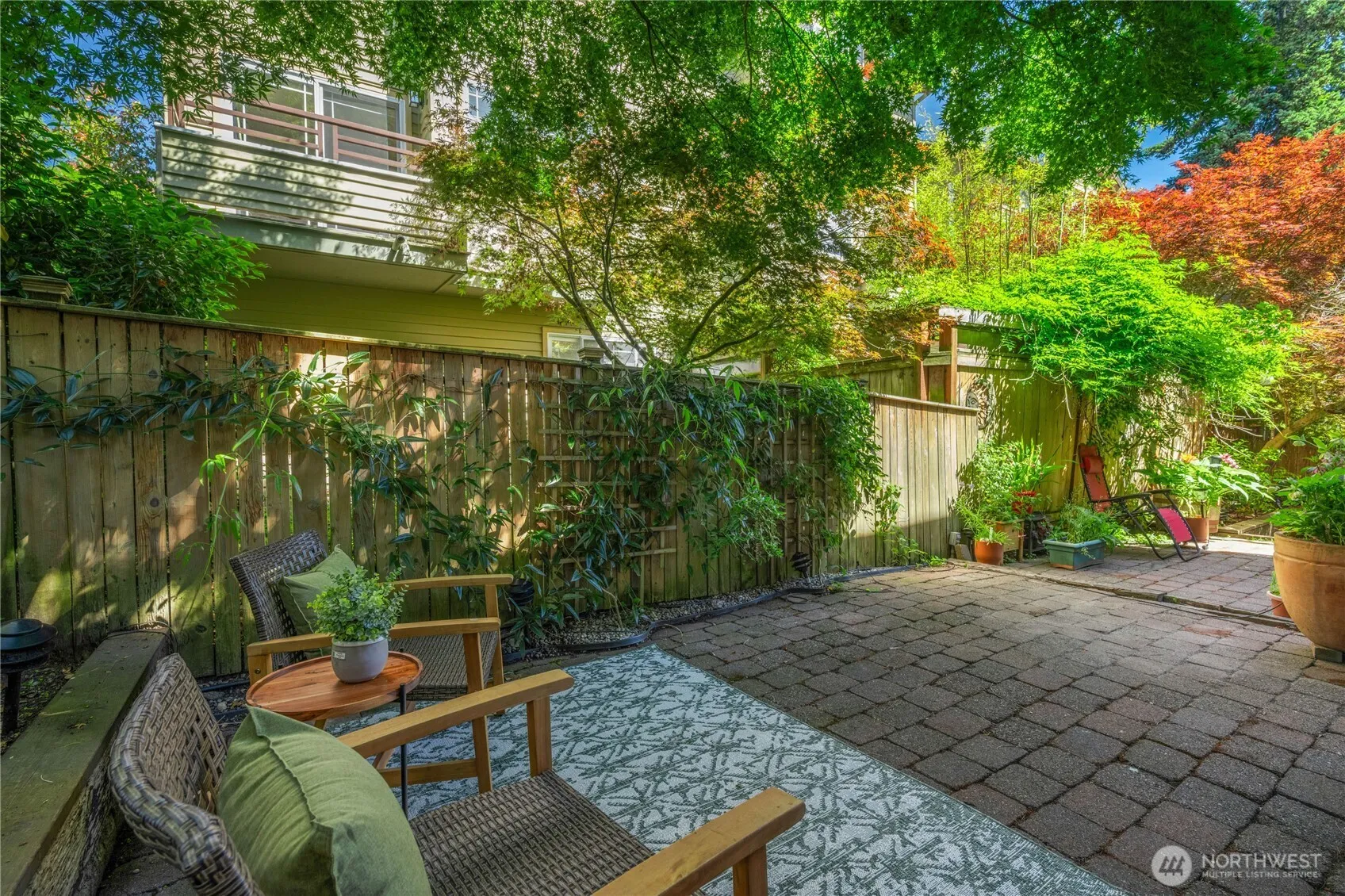 Property photo for 3648 Francis Avenue N #d, Seattle photo 4