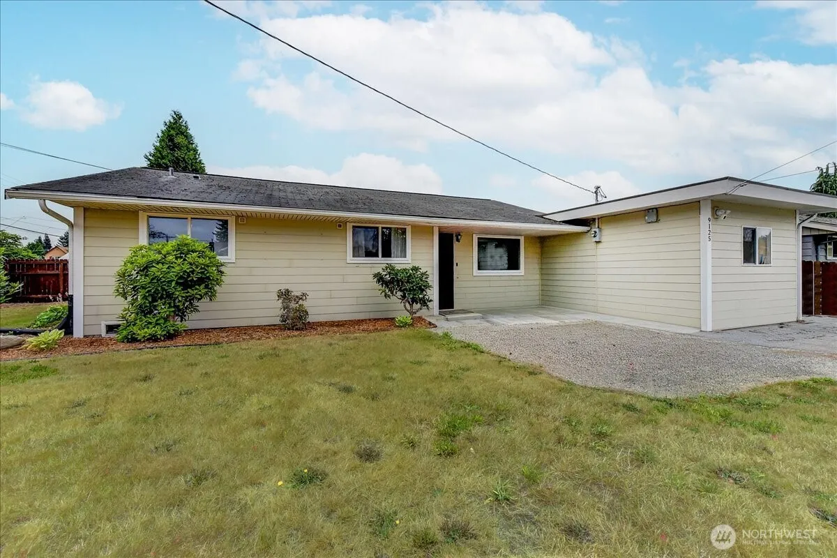 Property photo for 9125 48th Drive Ne, Marysville