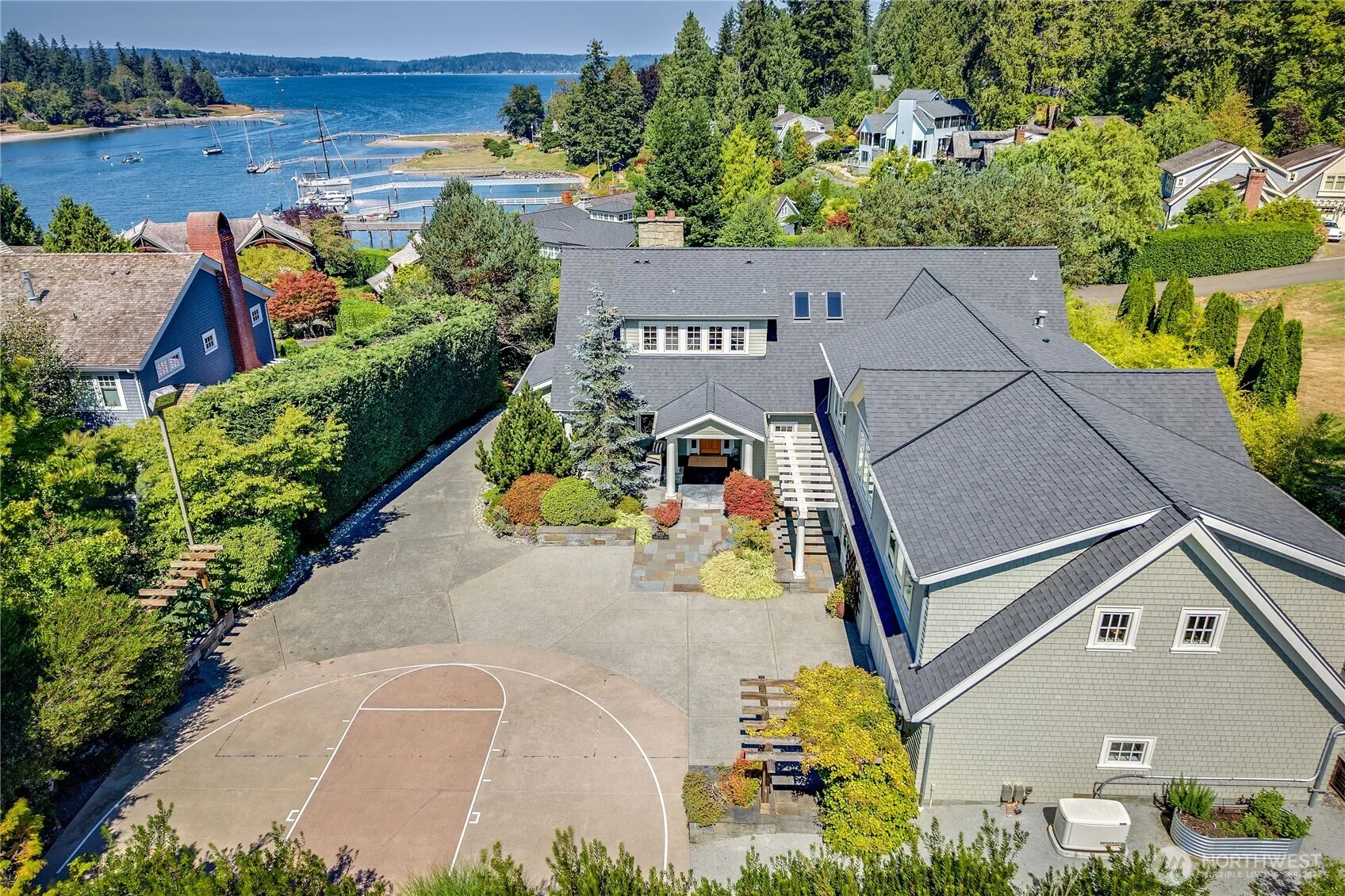 Property photo for 9223 Allens Cove Lane Ne, Bainbridge Island photo 2