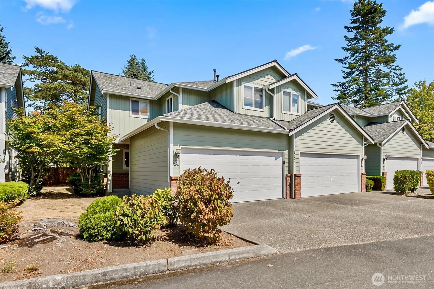 Property photo for 625 101st Place Se #a, Everett photo 2