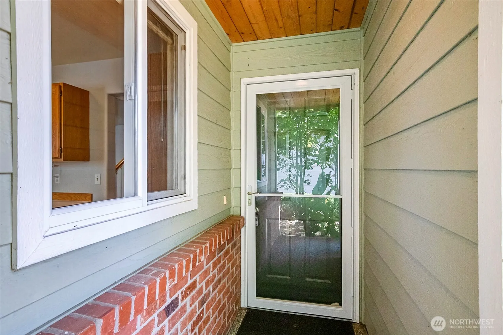 Property photo for 625 101st Place Se #a, Everett photo 3