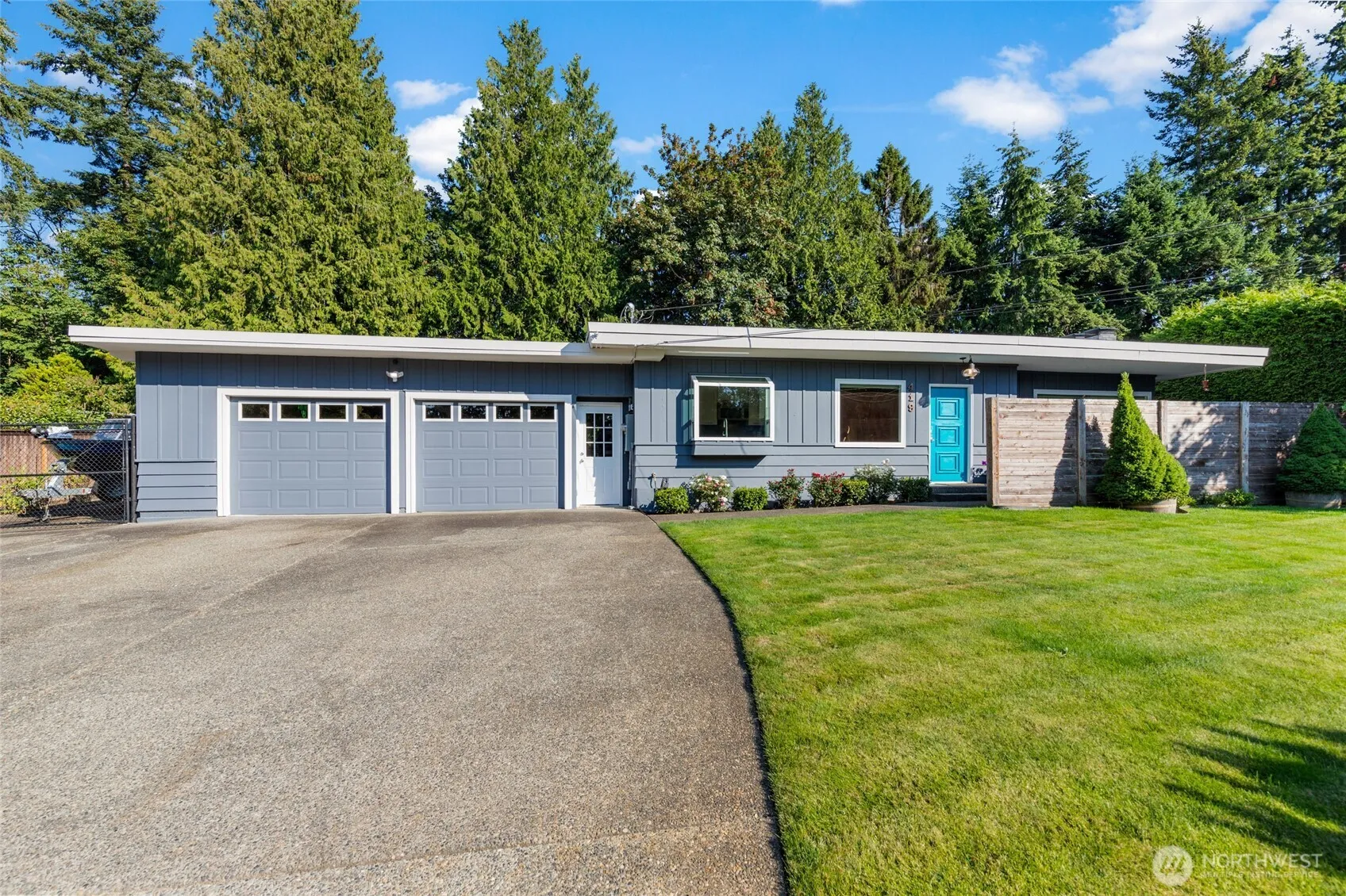Property photo for 419 E View Ridge Drive, Everett