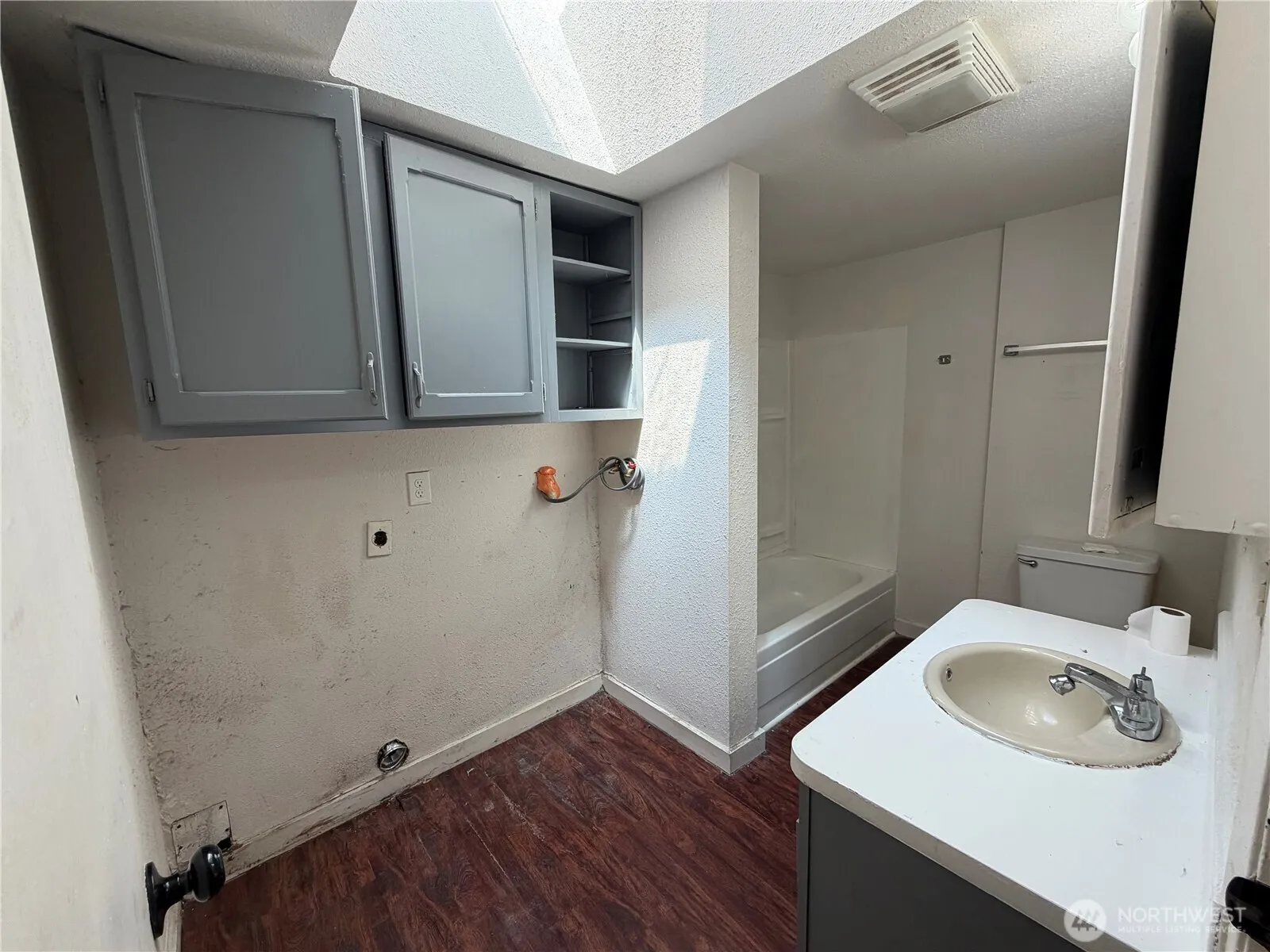 Property photo for 803 Monroe Street, Hoquiam photo 5