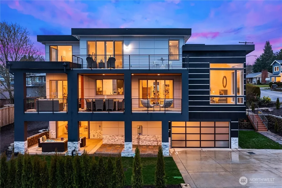 Property photo for 3202 Burnett Avenue N, Renton