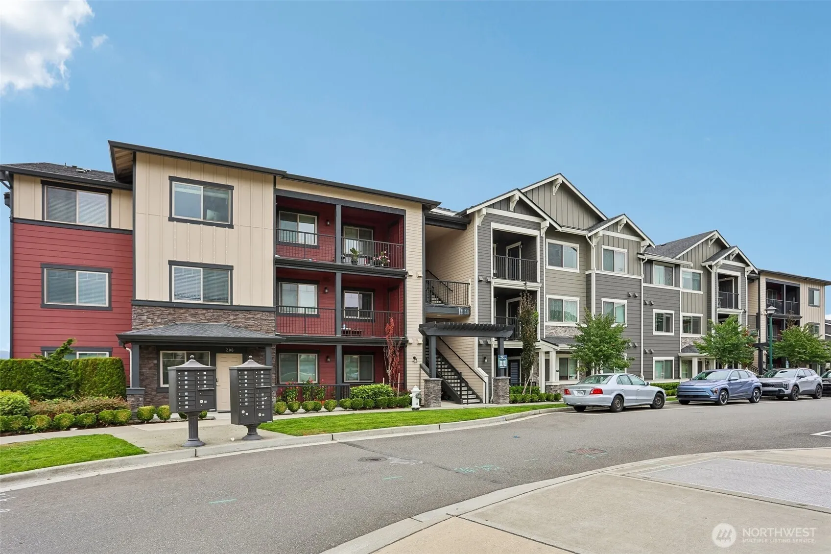 Property photo for 921 Westridge Way Ne #304, Issaquah photo 2
