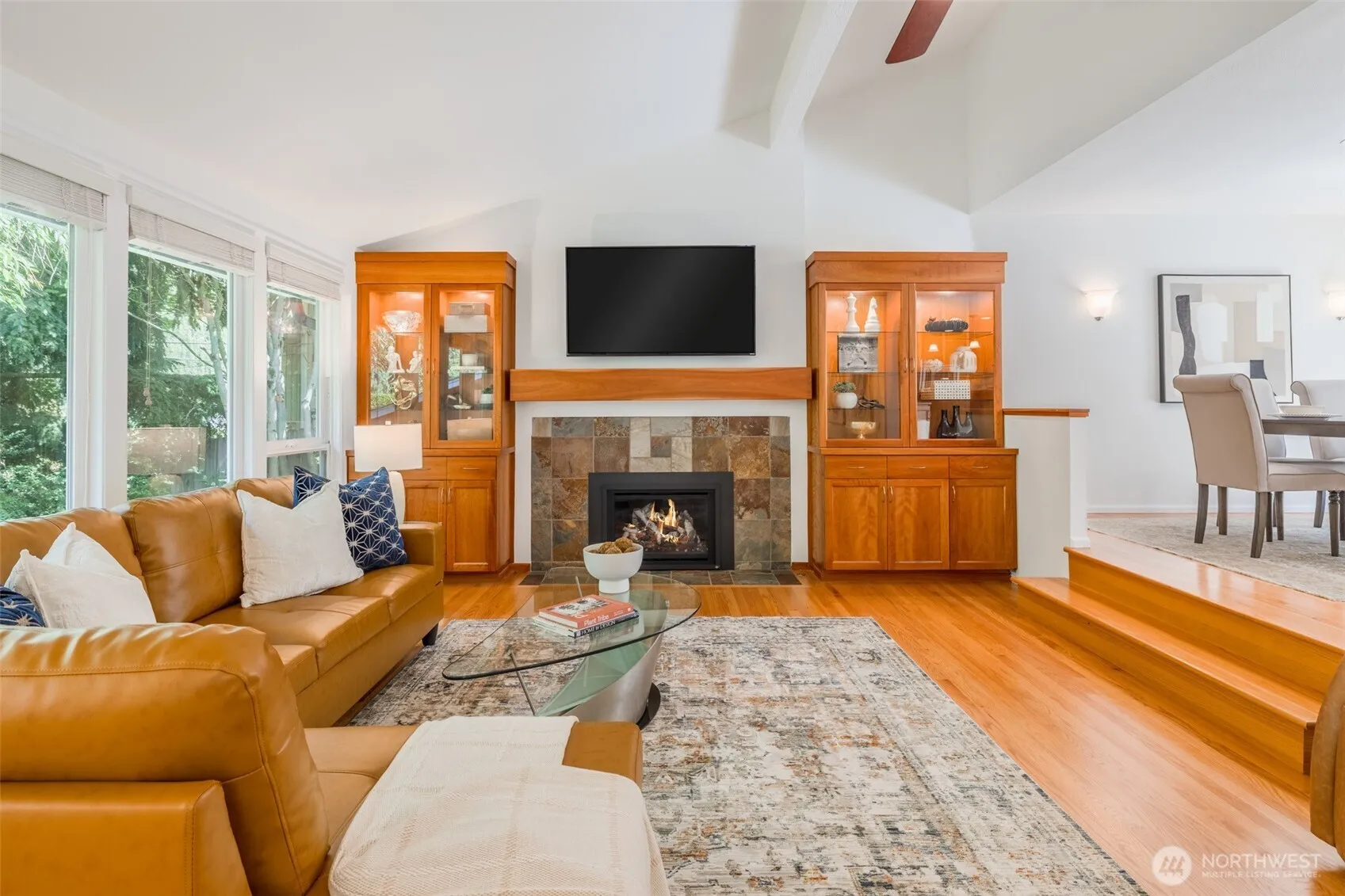Property photo for 12617 Ne 5th Street, Bellevue photo 3