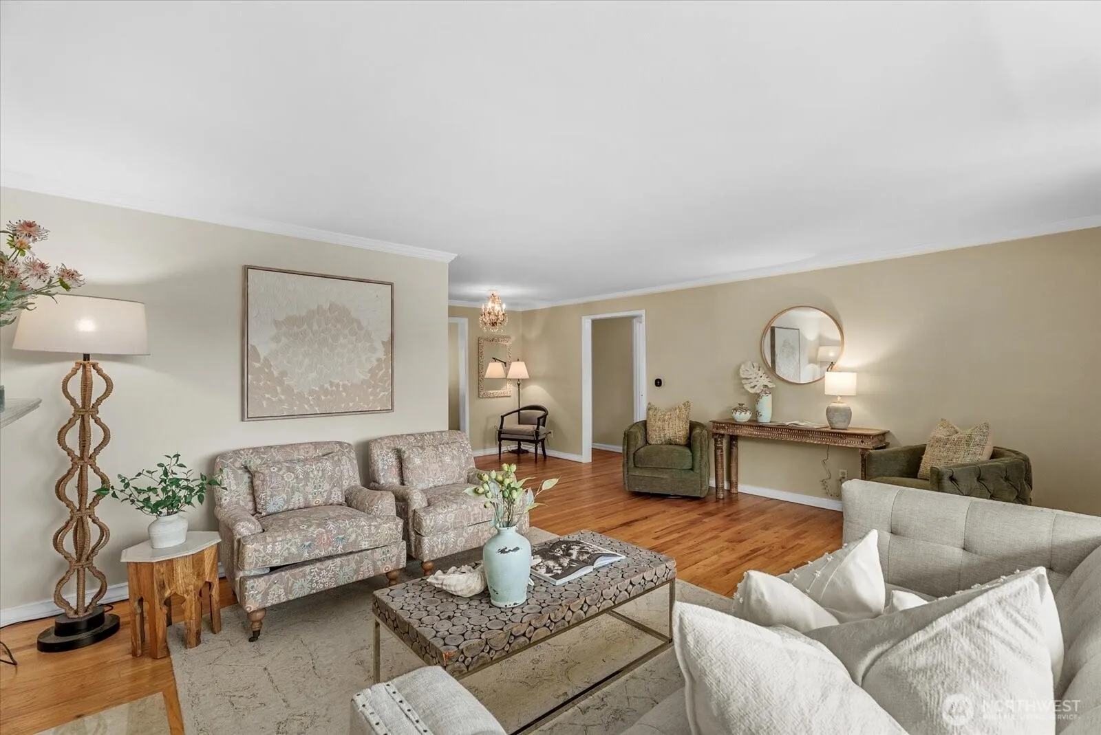 Property photo for 12116 Shorewood Drive Sw, Burien photo 5