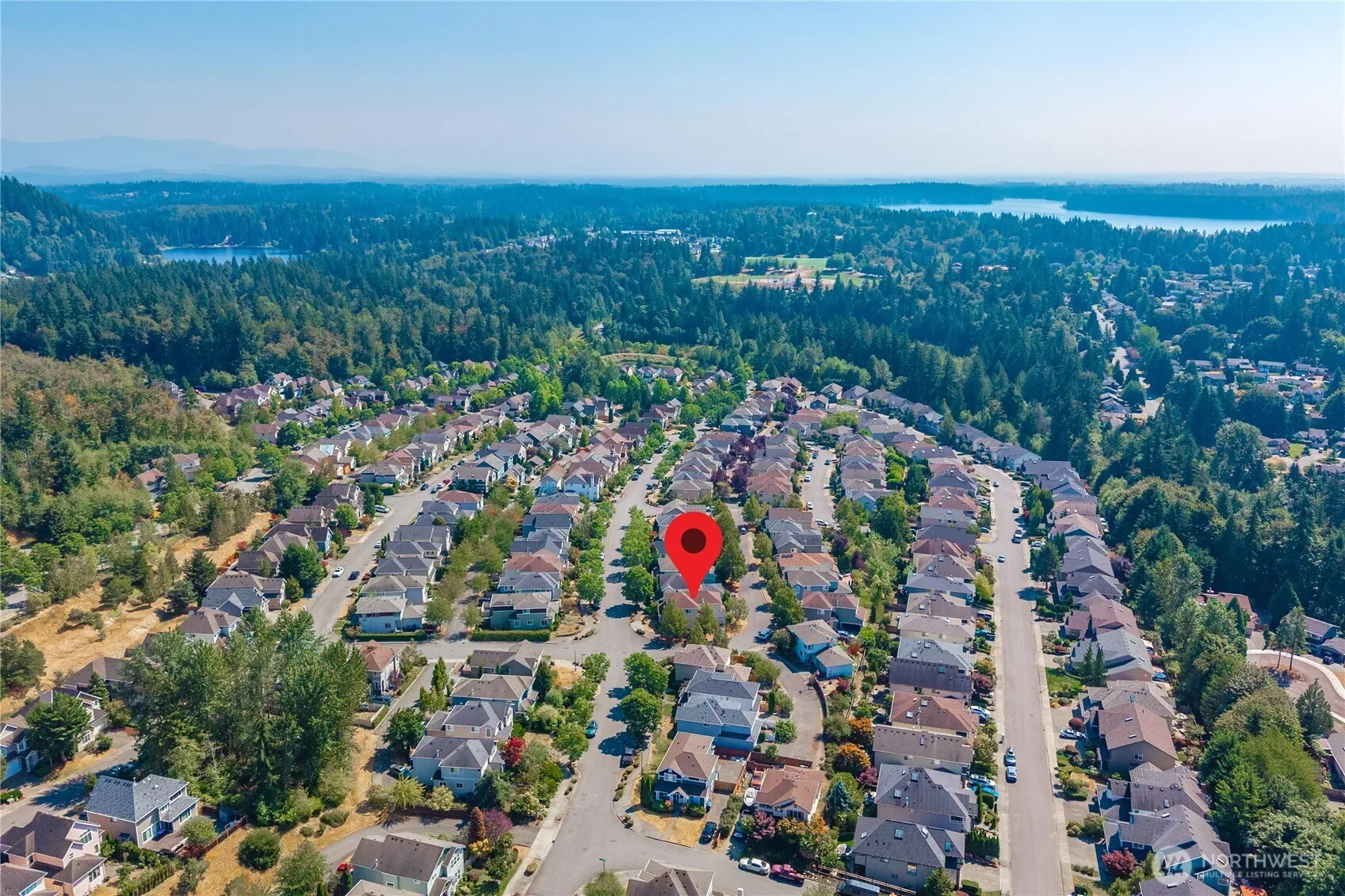 Property photo for 16901 Woodside Drive Se, Renton photo 4