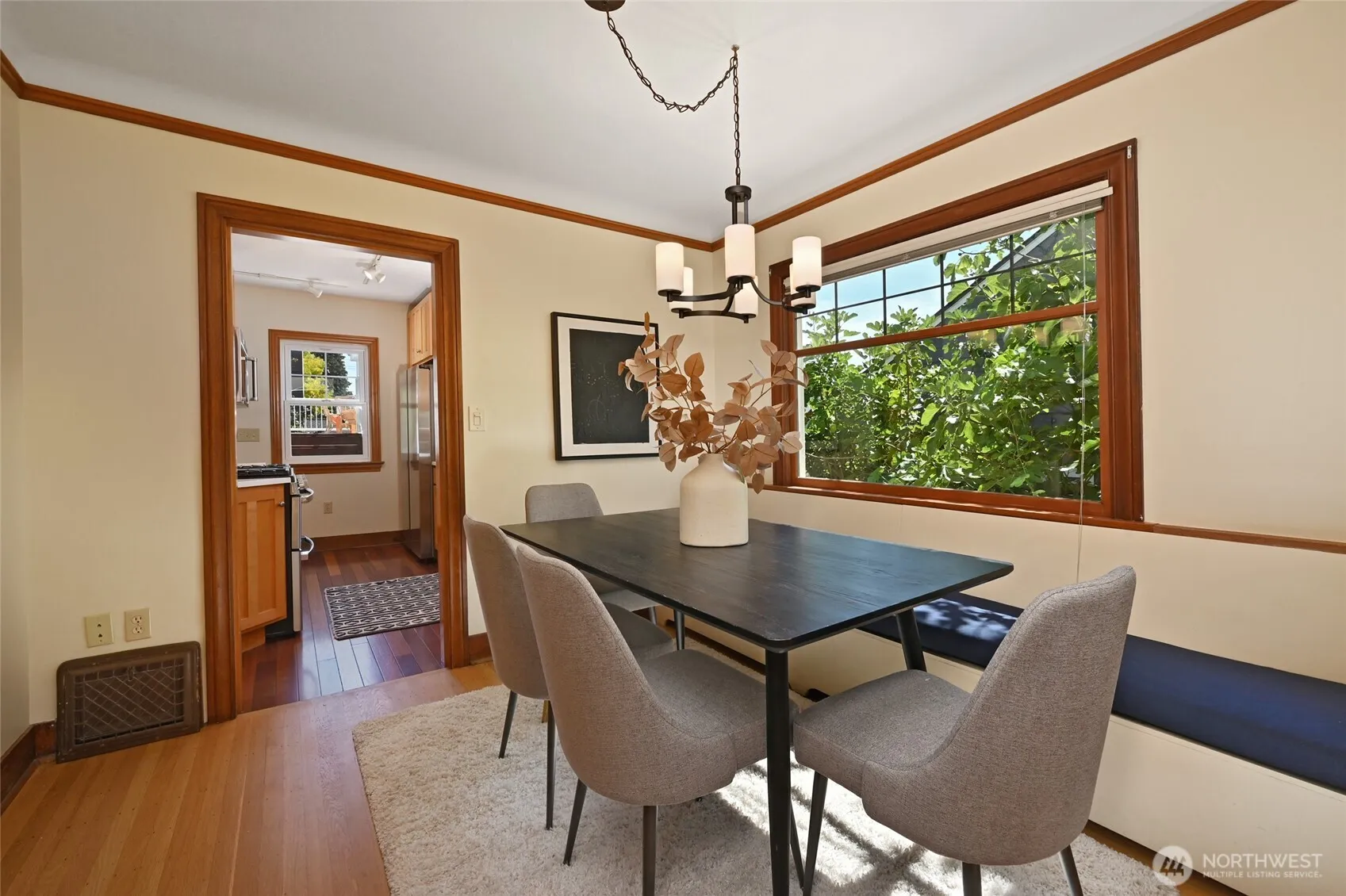 Property photo for 8046 18th Avenue Nw, Seattle photo 4