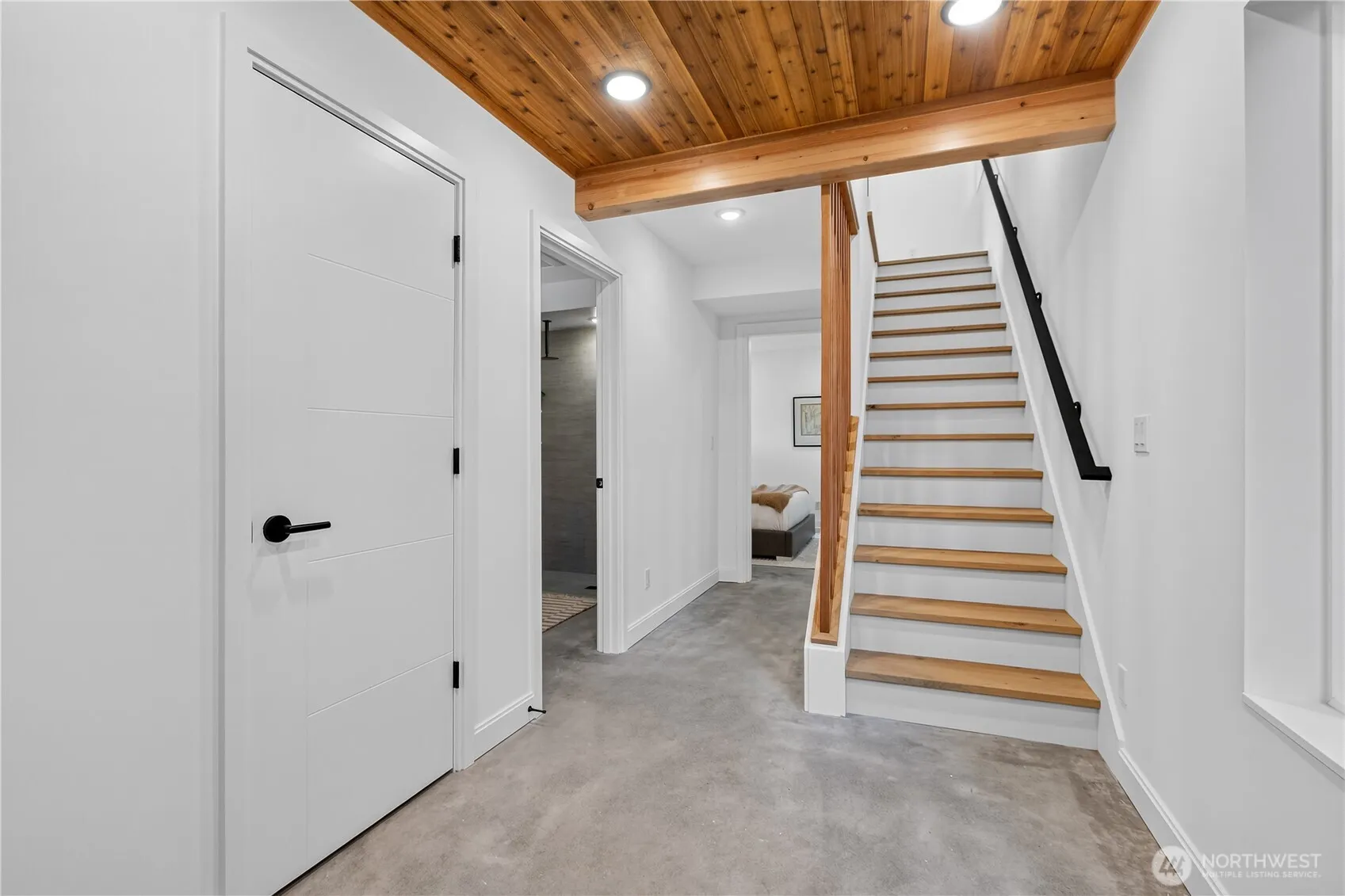 Property photo for 5013 Fauntleroy Way Sw, Seattle photo 4