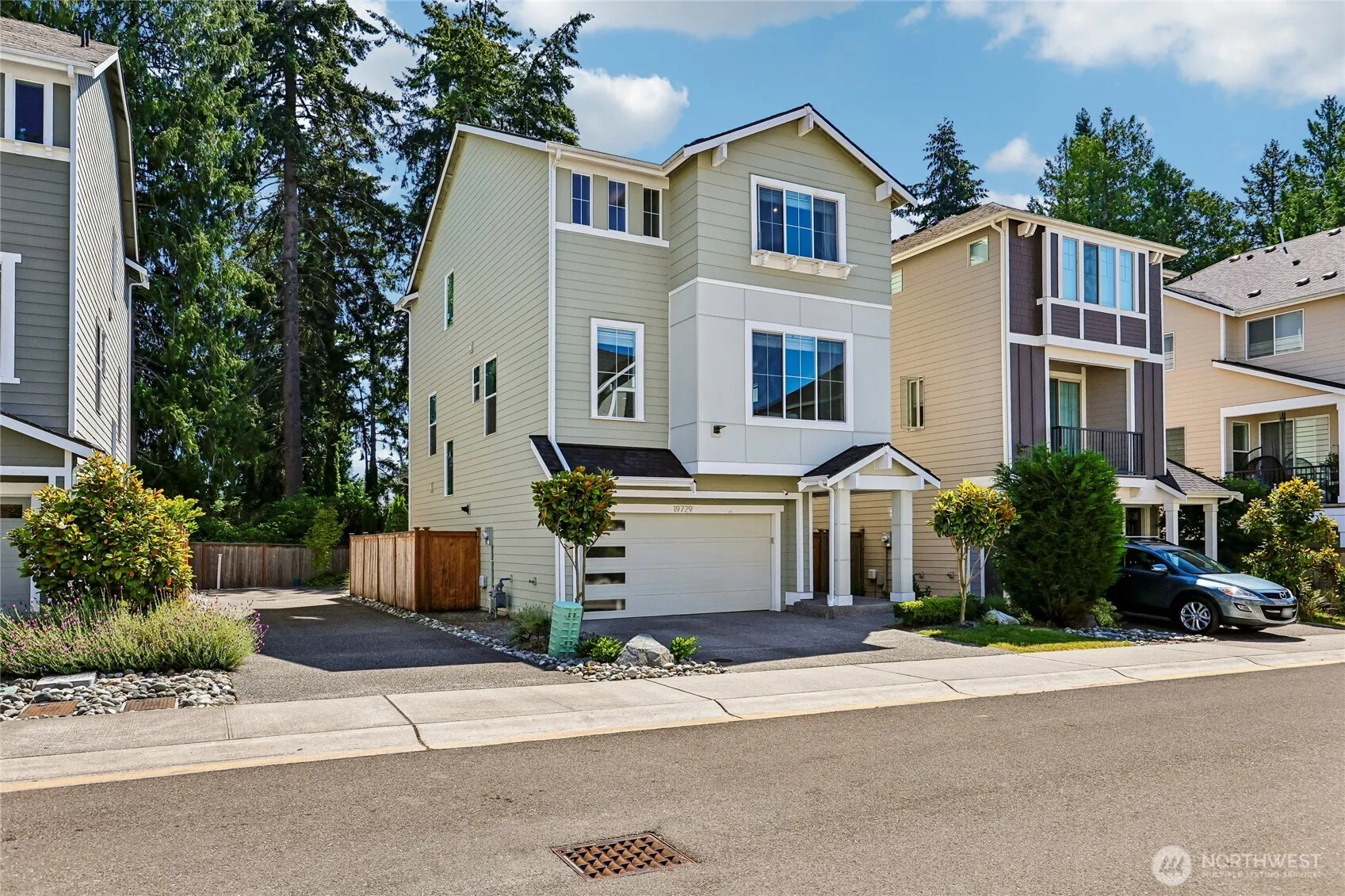 Property photo for 19729 Meridian Place W, Bothell