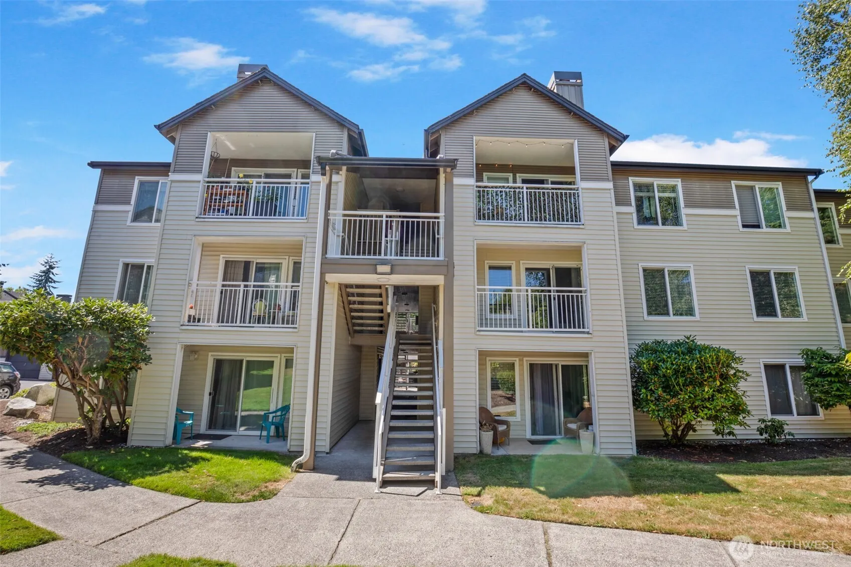 Property photo for 12423 Harbour Pointe Boulevard #v202, Mukilteo