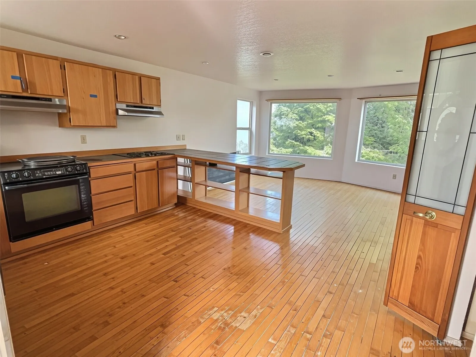 Property photo for 206 Sunrise Avenue Se, Ocean Shores photo 5