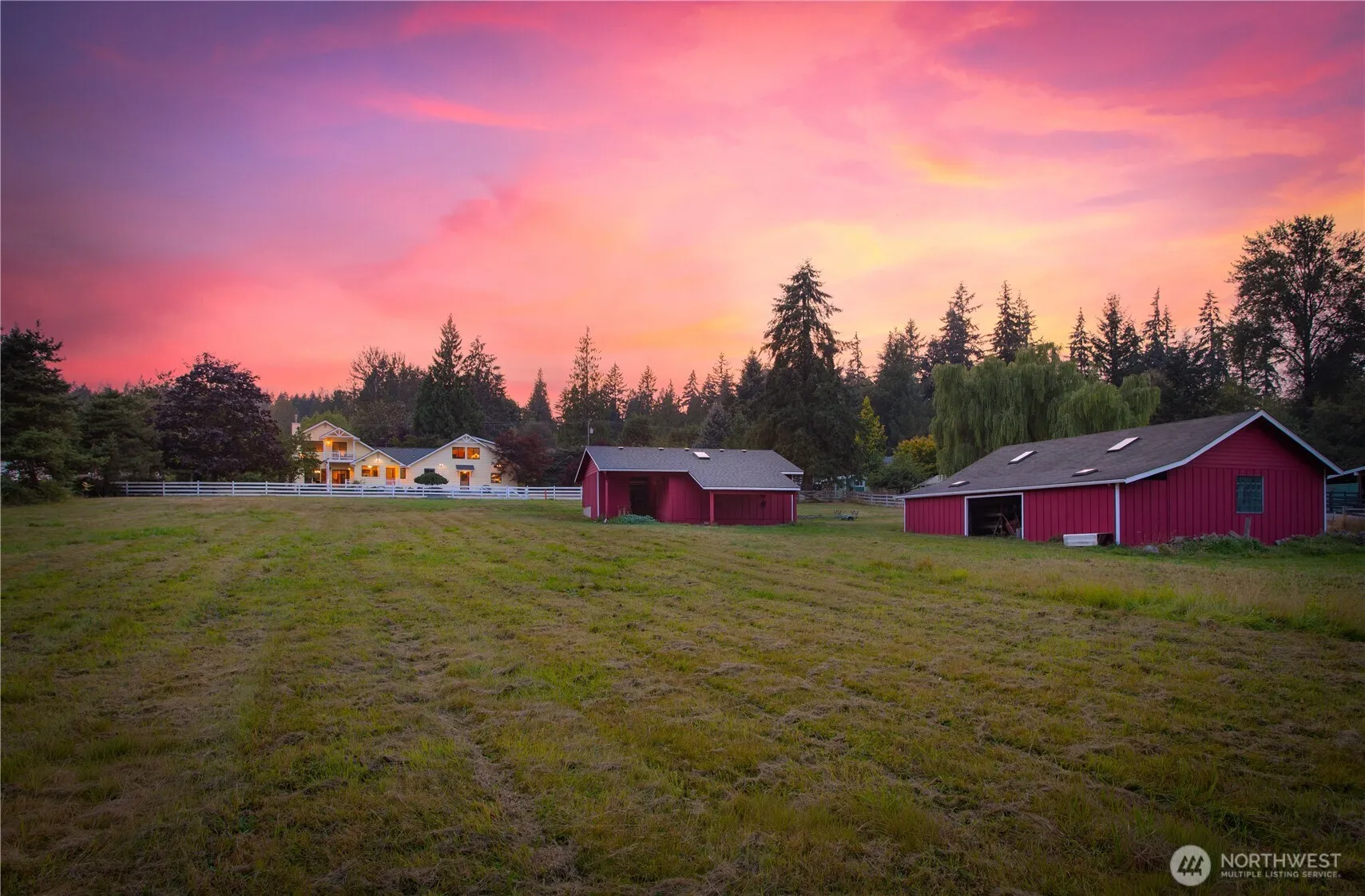 Property photo for 19303 Broadway Avenue, Snohomish