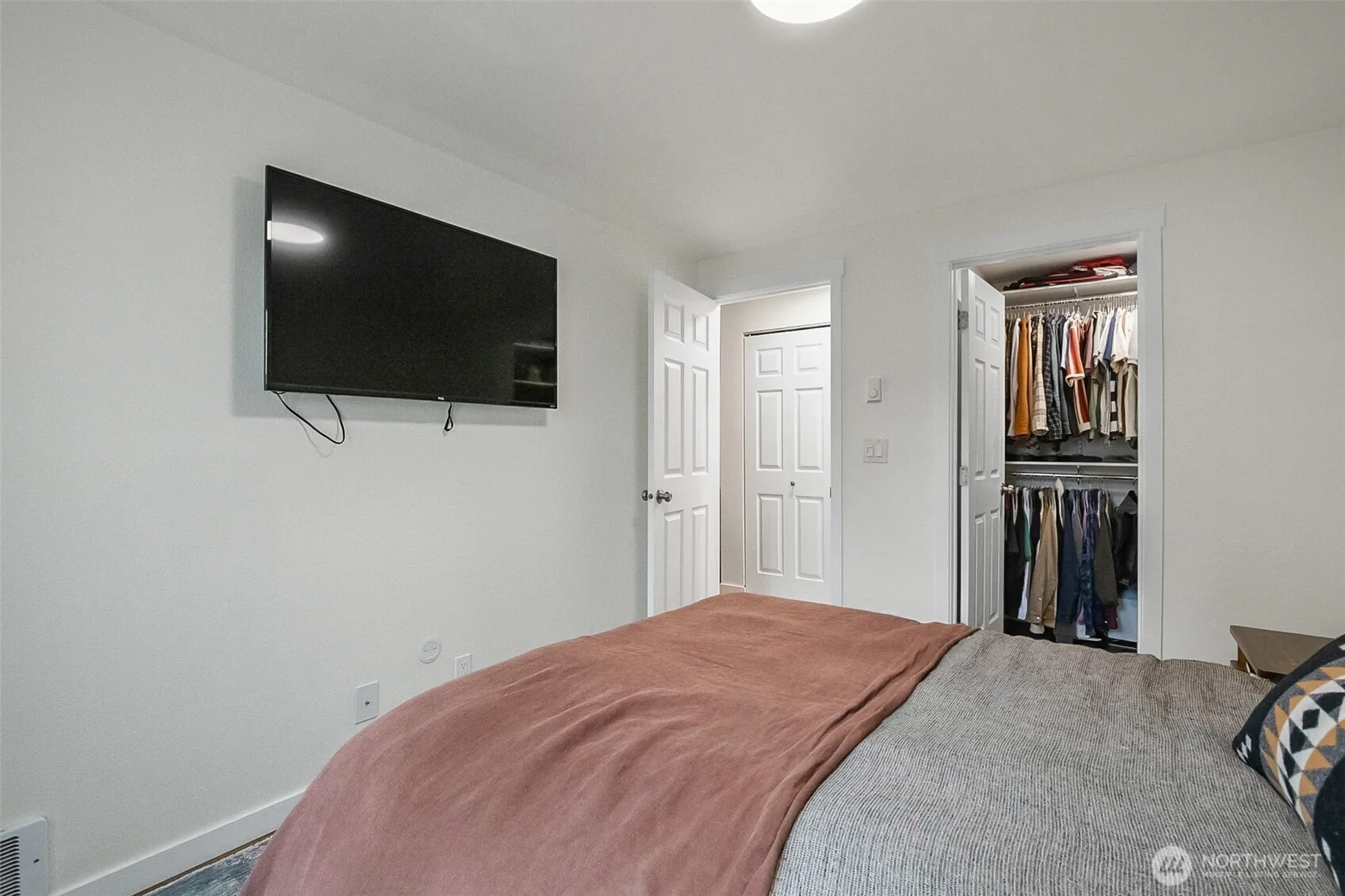 Property photo for 411 N 90th Street #207, Seattle photo 5