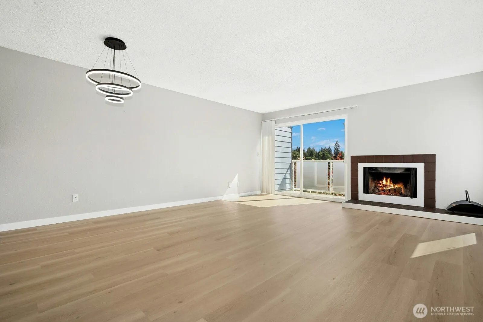 Property photo for 8812 20th Avenue Ne #a302, Seattle photo 3