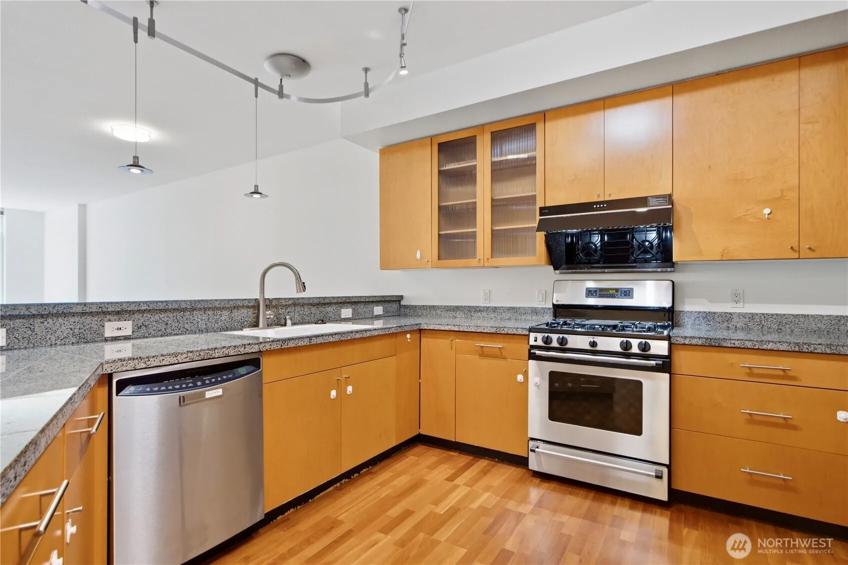 Property photo for 1188 106th Avenue Ne #324, Bellevue photo 4