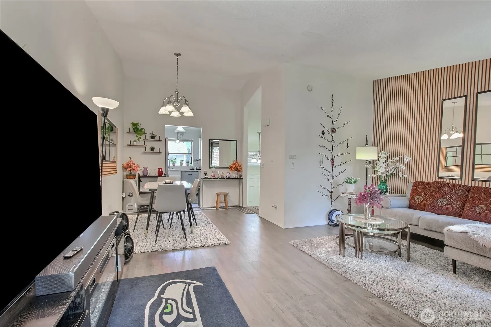 Property photo for 1313 W James Street #2, Kent photo 5