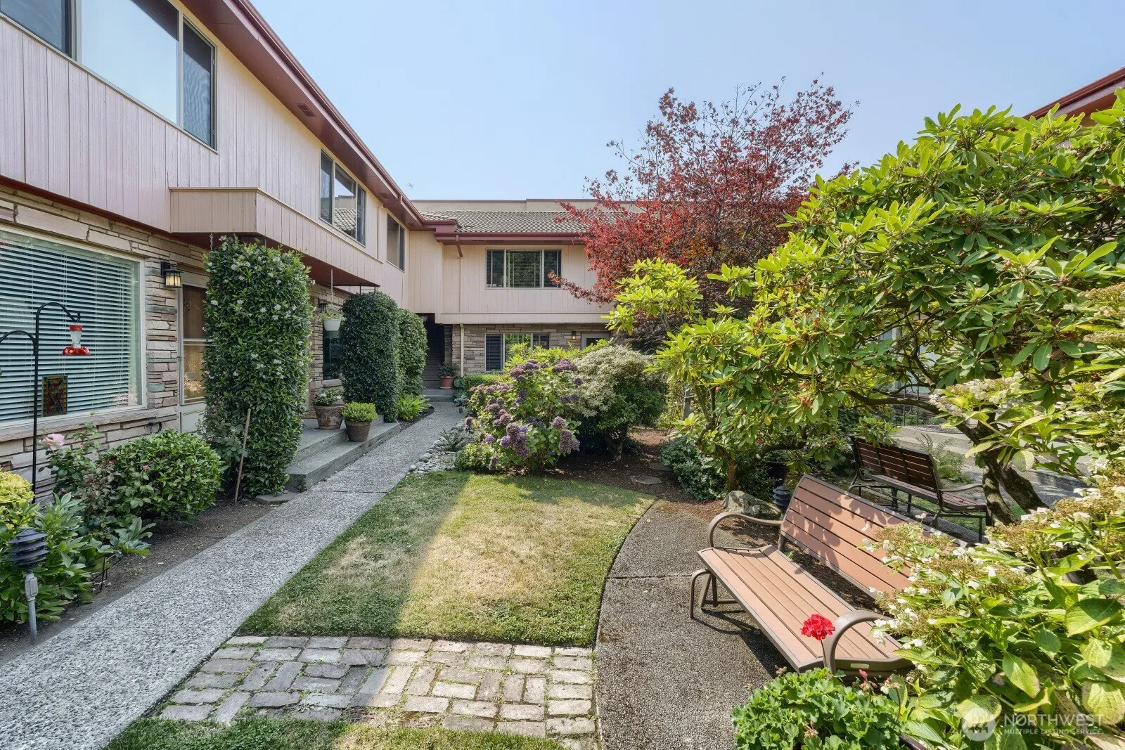 Property photo for 503 B E Harrison Street, Seattle photo 4