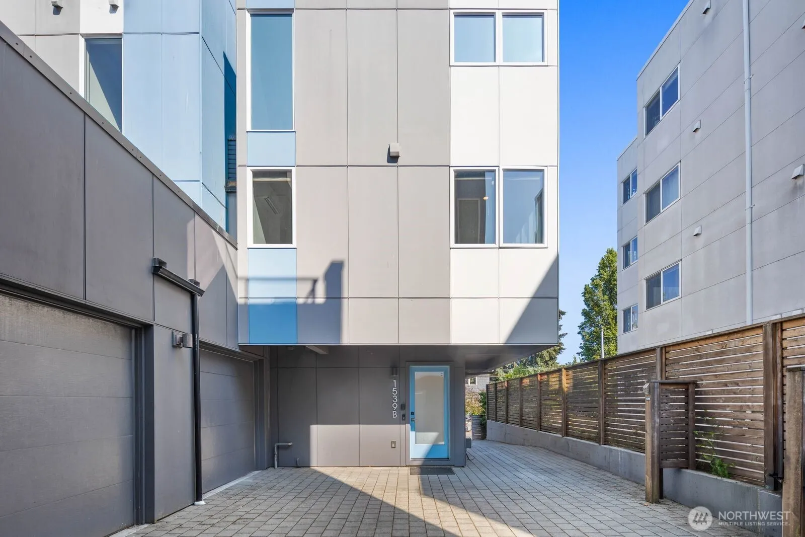 Property photo for 1539 14th Avenue S #b, Seattle
