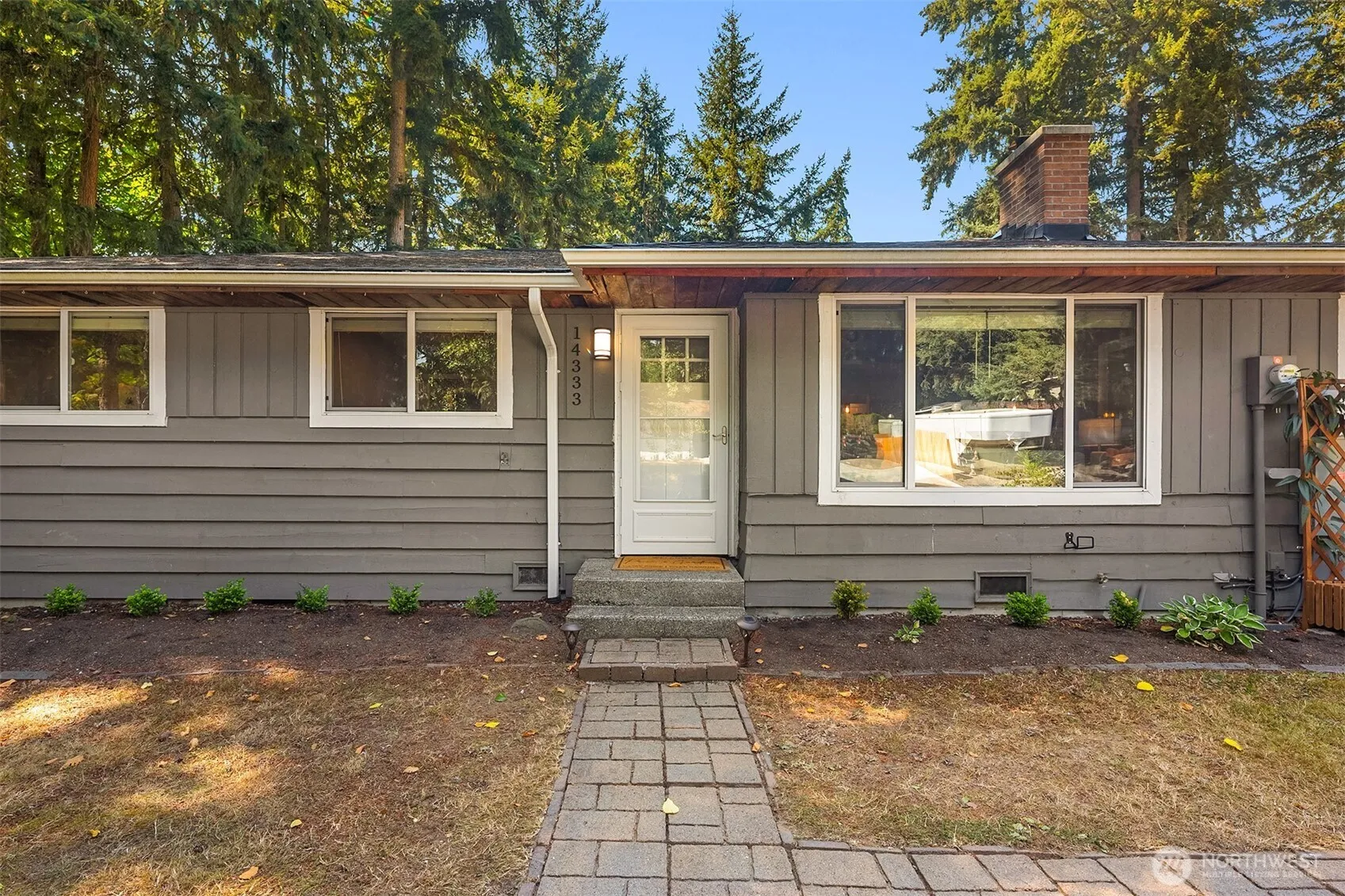 Property photo for 14333 165th Place Se, Renton photo 3