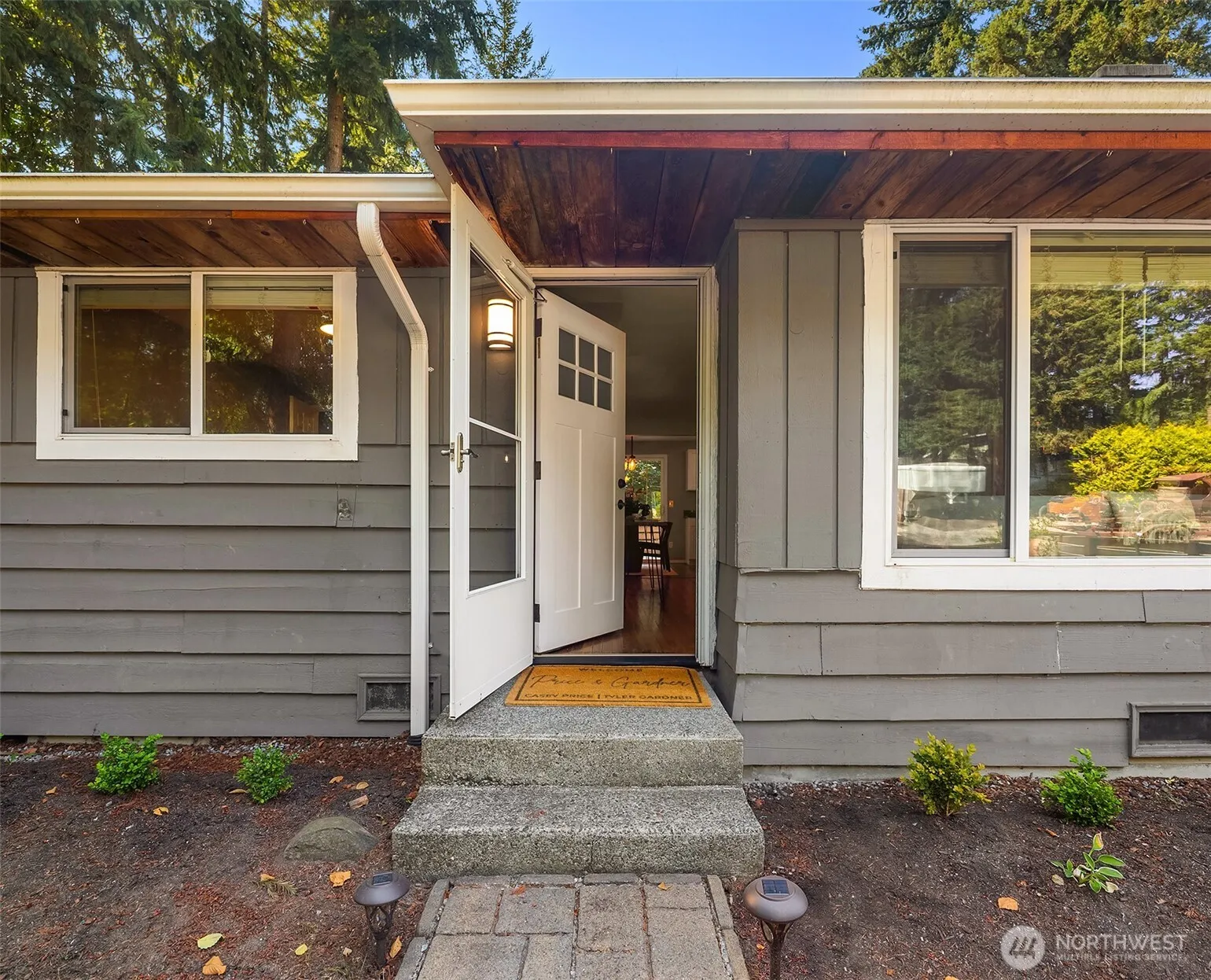 Property photo for 14333 165th Place Se, Renton photo 4