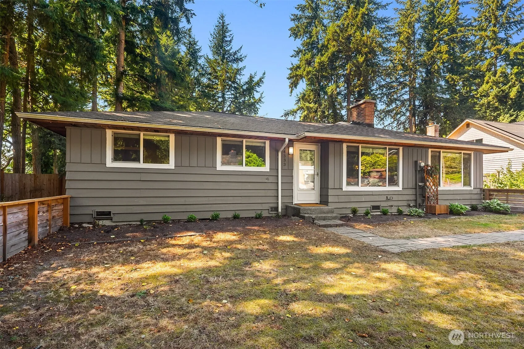 Property photo for 14333 165th Place Se, Renton photo 2