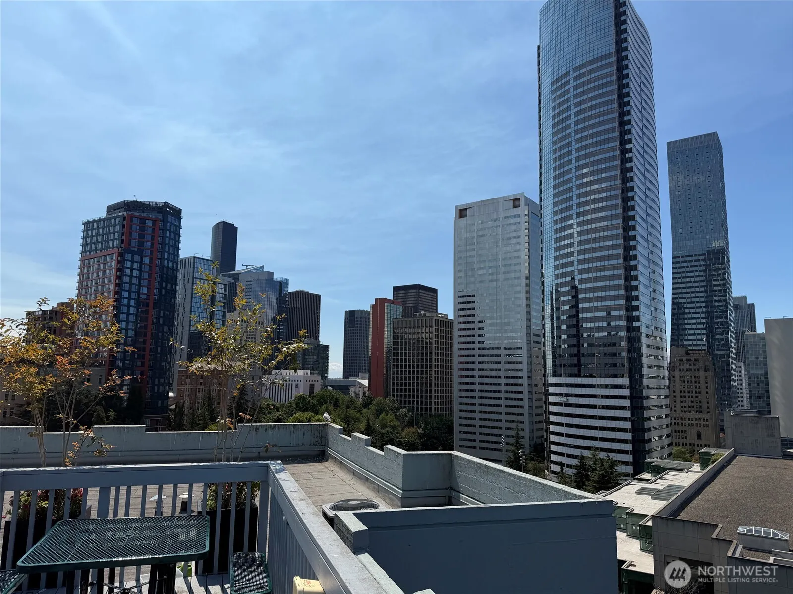 Property photo for 1400 Hubbell Place #814, Seattle photo 3