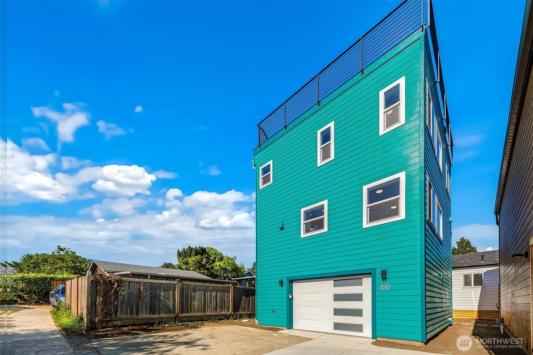 Property photo for 332 Ne Elk Place, Seattle