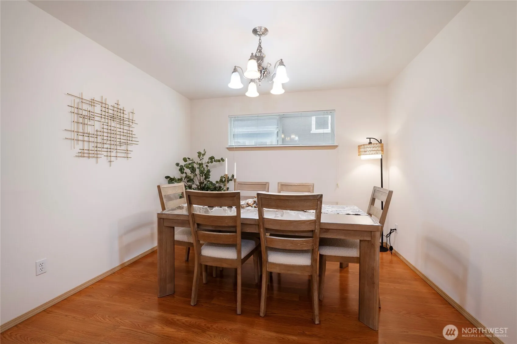 Property photo for 926 99th Street Sw, Everett photo 5