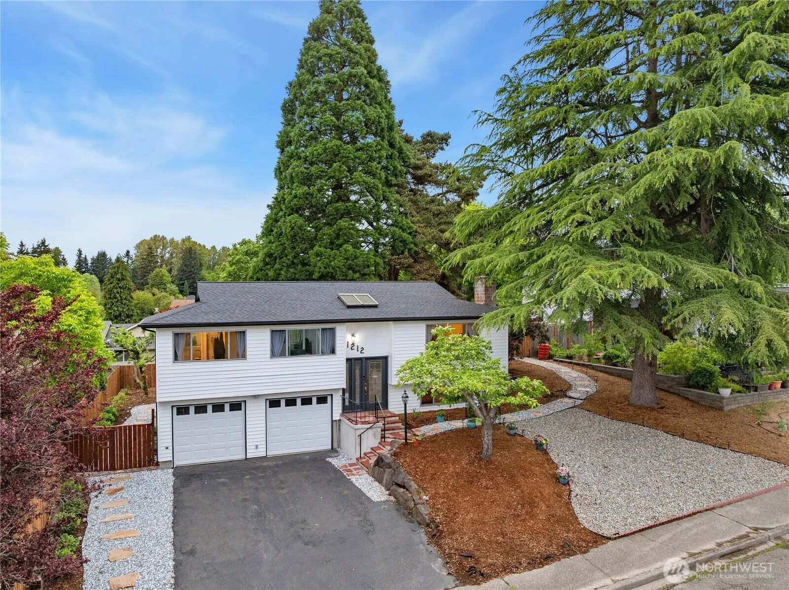 Property photo for 11212 Ne 145th Street, Kirkland