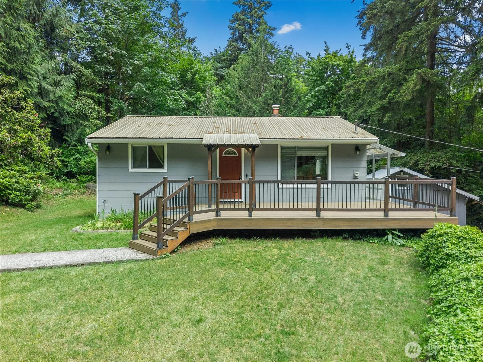 Property photo for 13816 Ne 137th Street, Kirkland
