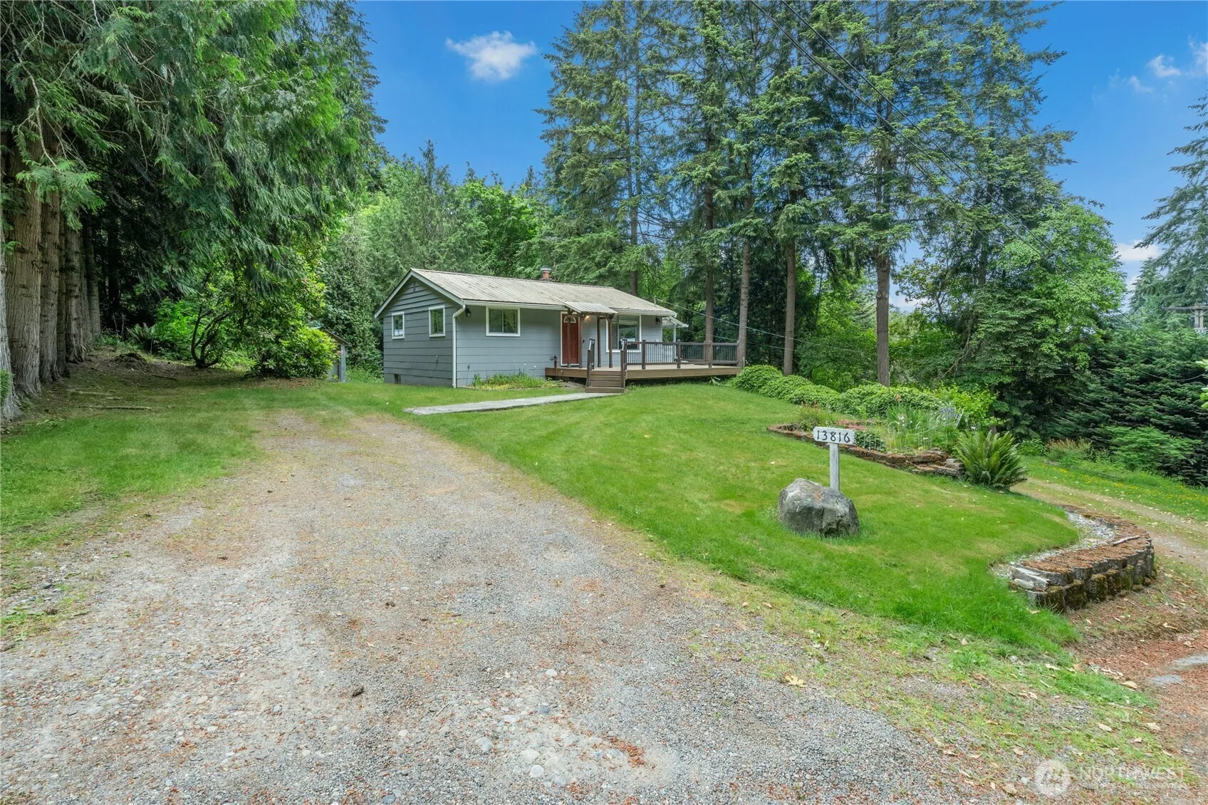Property photo for 13816 Ne 137th Street, Kirkland photo 3