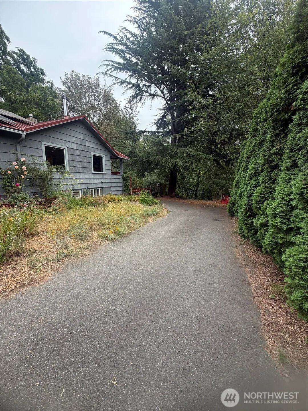 Property photo for 15122 S 42nd Ave, Tukwila photo 5