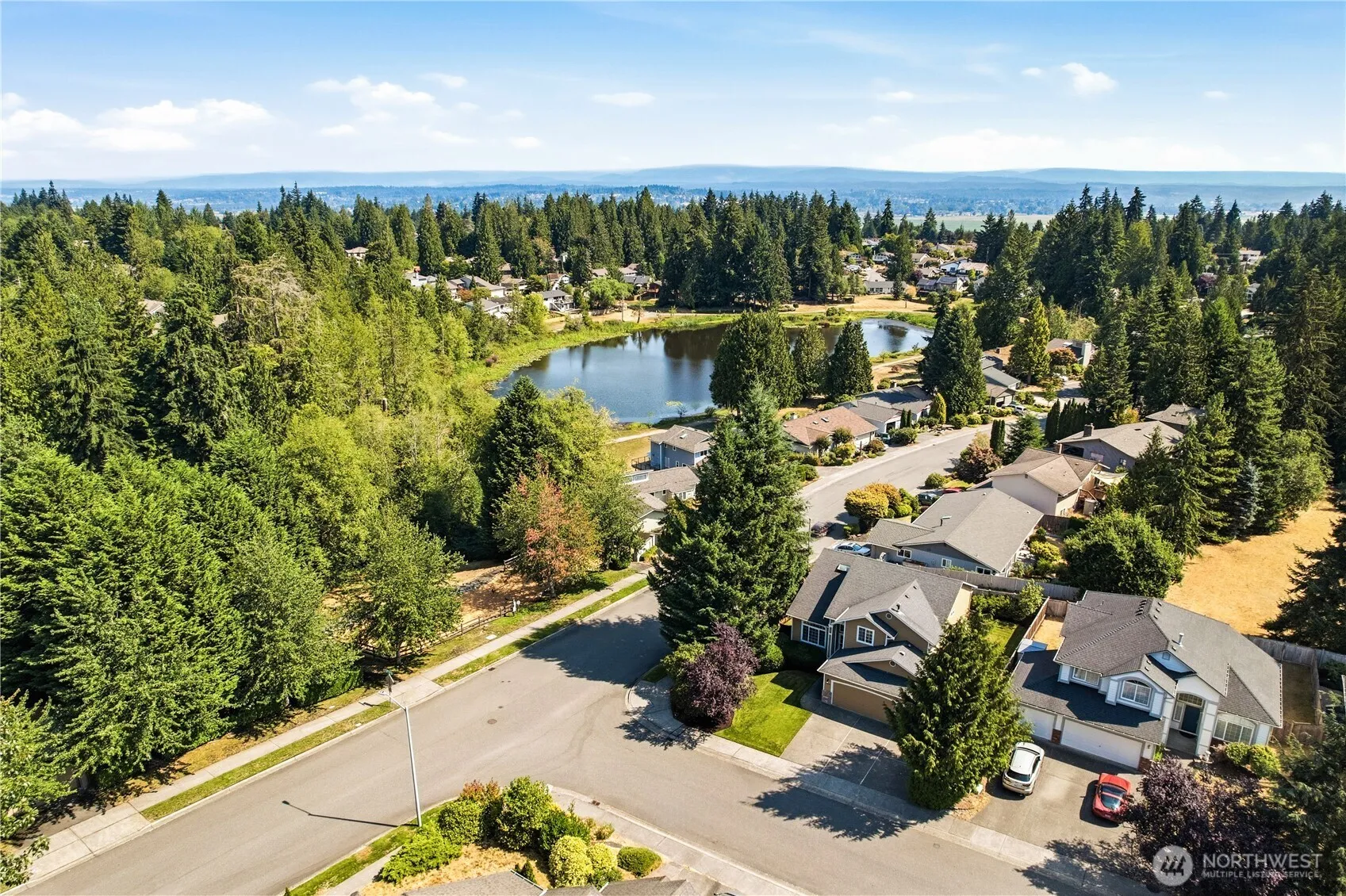 Property photo for 10423 30th Drive Se, Everett photo 4