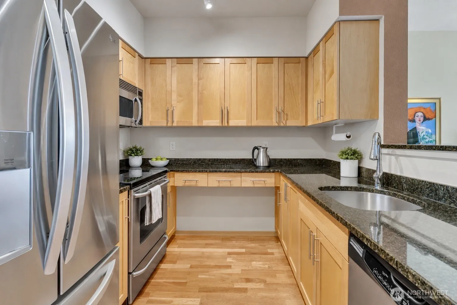 Property photo for 3333 Wallingford Avenue N #410, Seattle photo 4