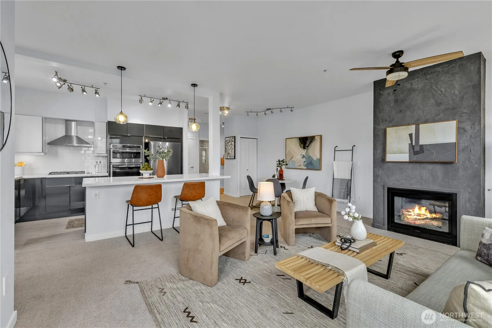 Property photo for 530 4th Avenue W #410, Seattle