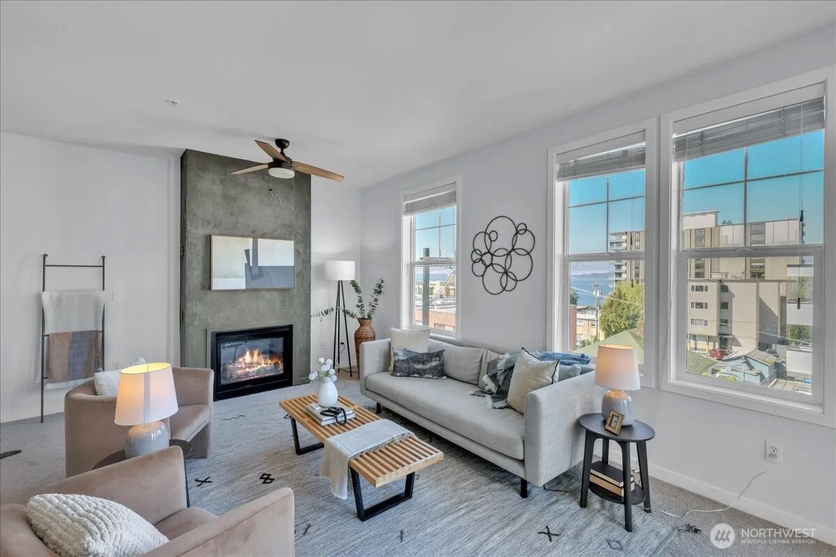 Property photo for 530 4th Avenue W #410, Seattle photo 4