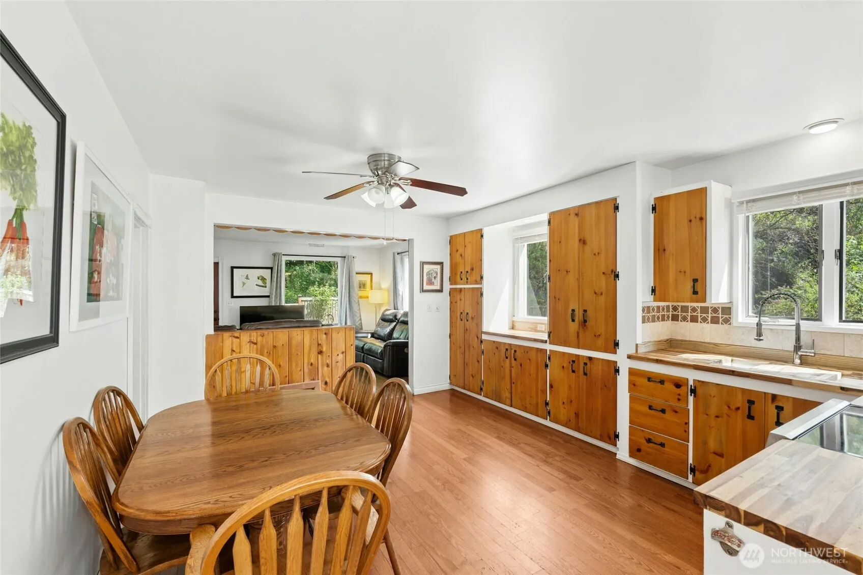 Property photo for 18011 83rd Avenue Ne, Kenmore photo 4