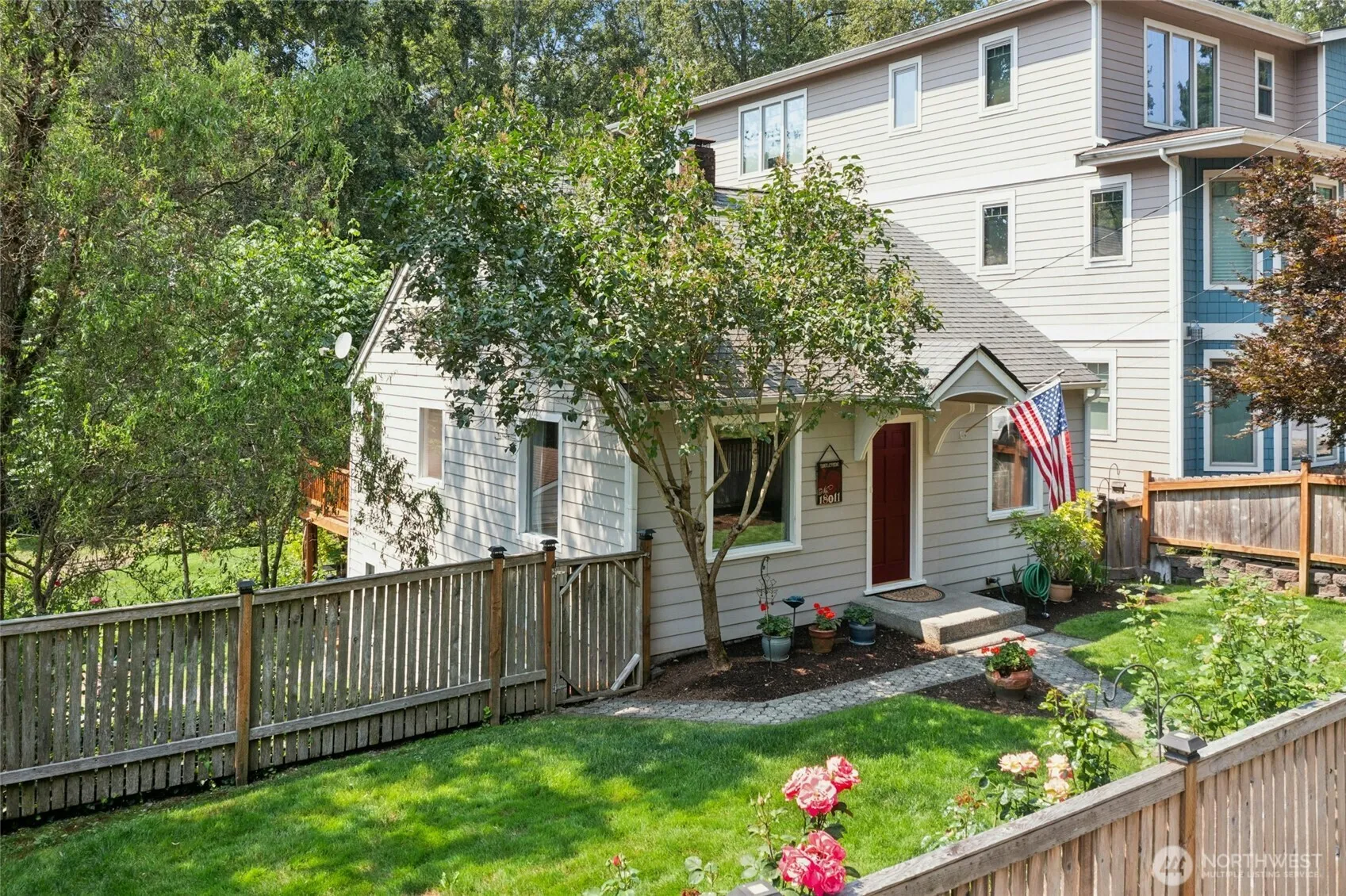 Property photo for 18011 83rd Avenue Ne, Kenmore photo 2