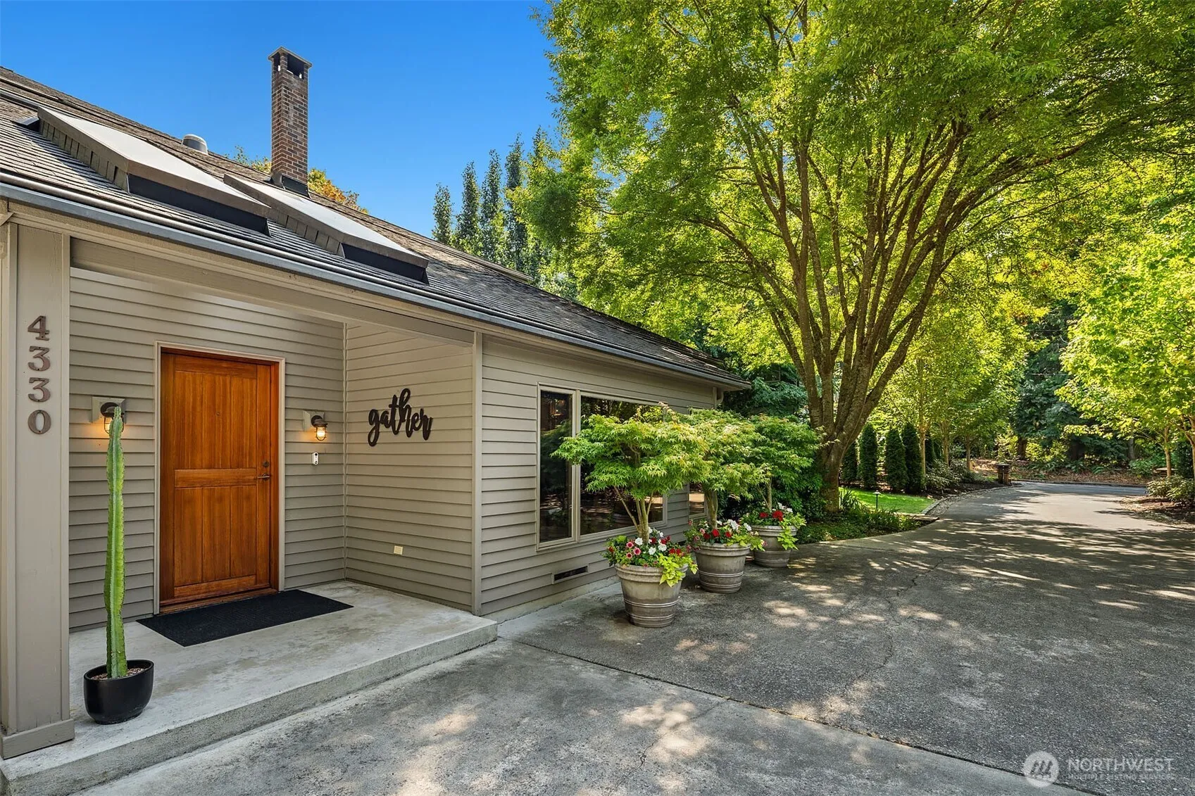 Property photo for 4330 W Cramer Street, Seattle photo 4