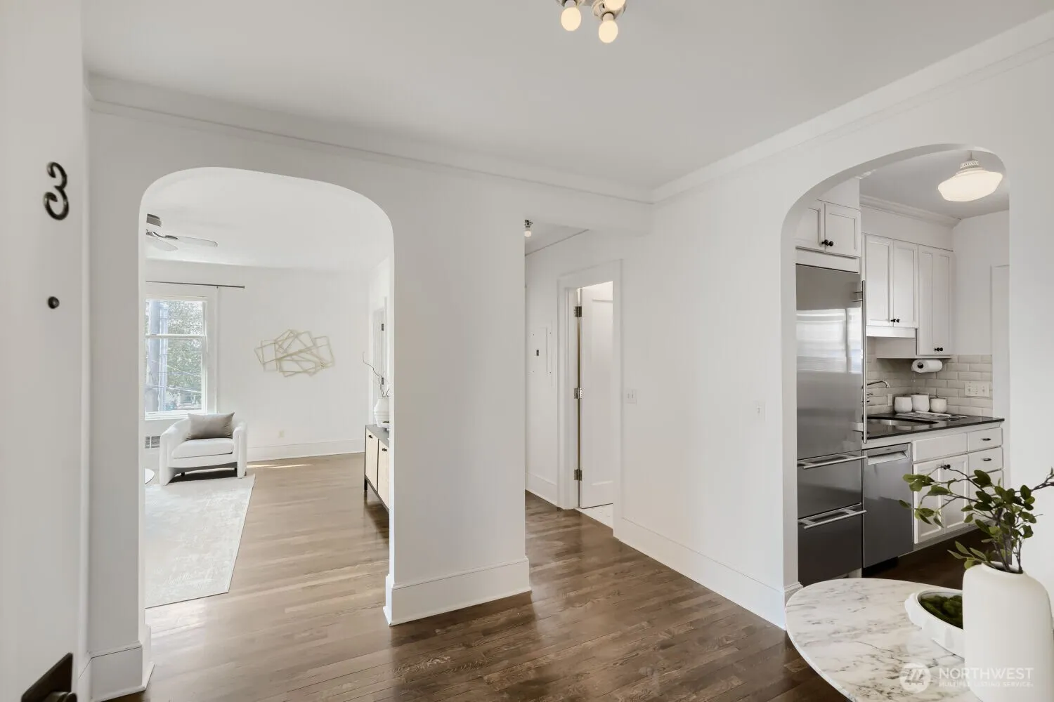 Property photo for 317 Lakeside Avenue S #3, Seattle photo 4
