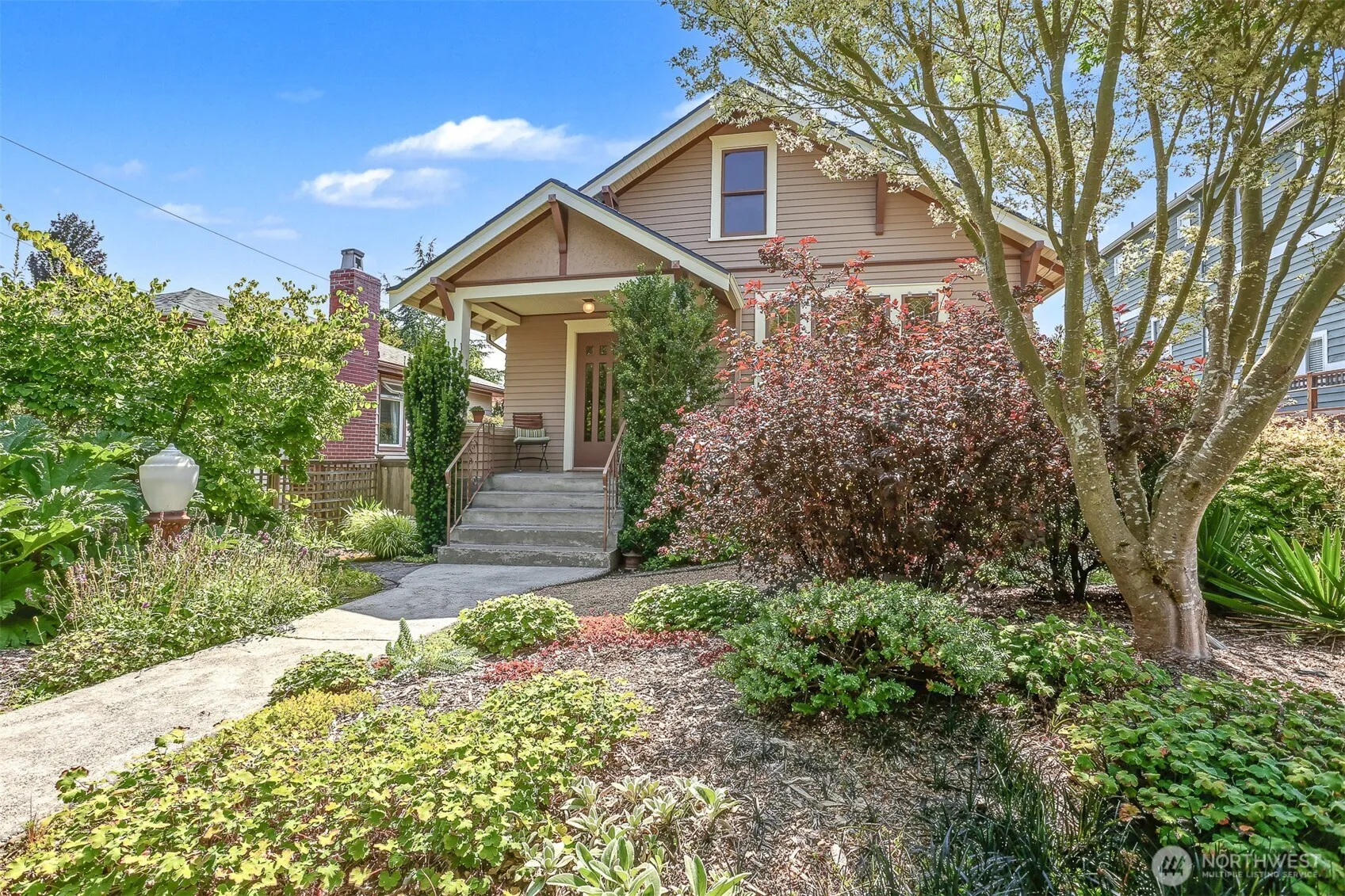 Property photo for 2833 Nw 69th Street, Seattle
