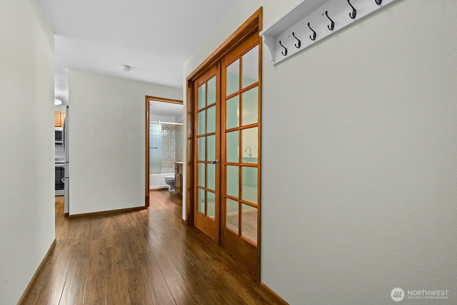 Property photo for 6920 California Avenue Sw #12, Seattle photo 2