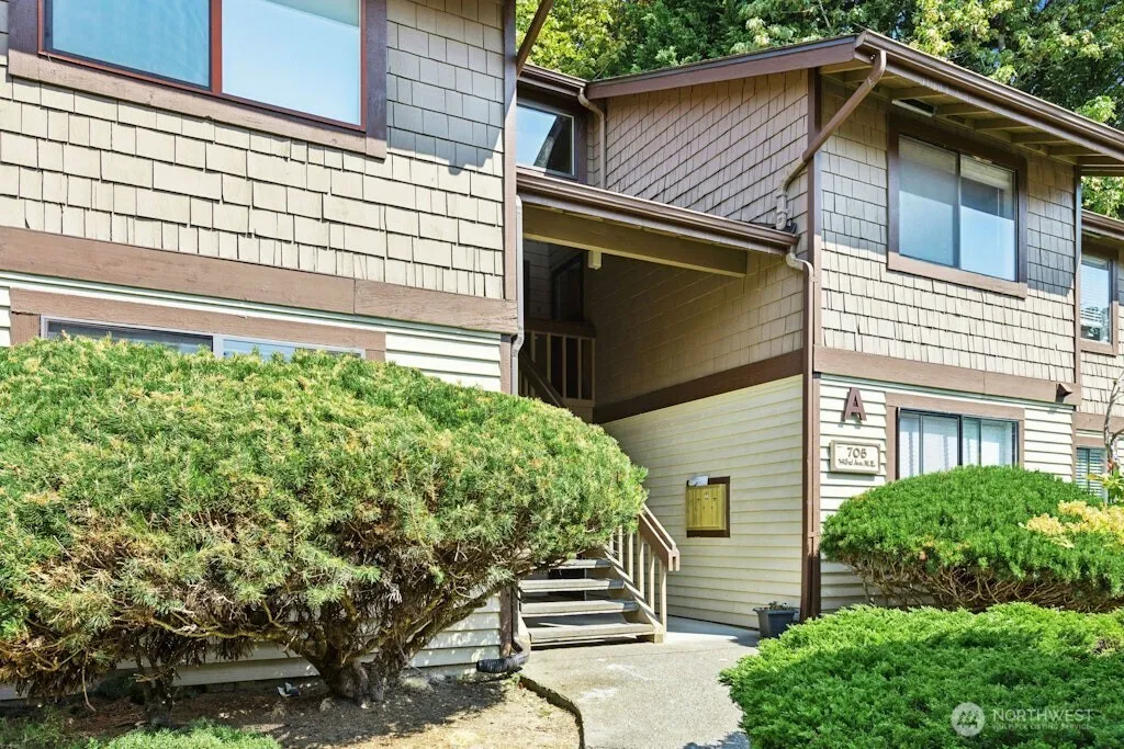 Property photo for 705 143rd Avenue Ne #a2, Bellevue photo 2