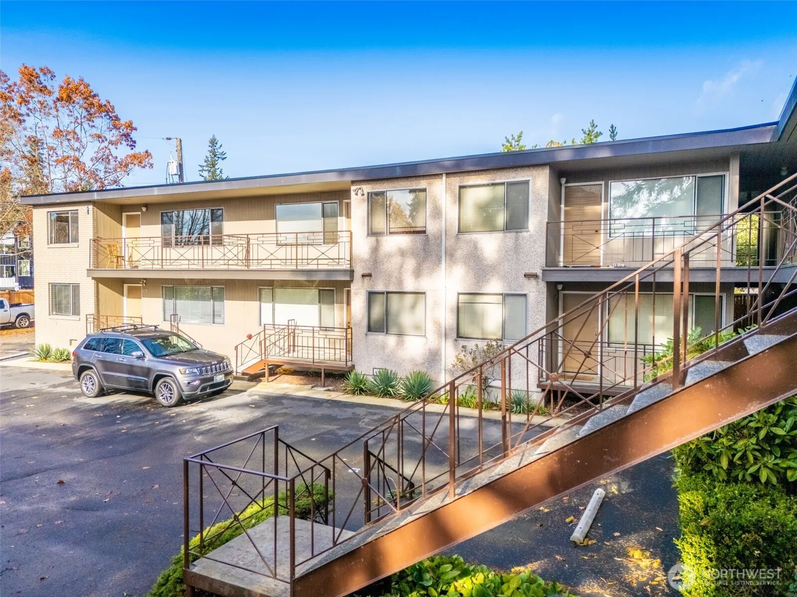 Property photo for 14520 Phinney Avenue N, Shoreline photo 4