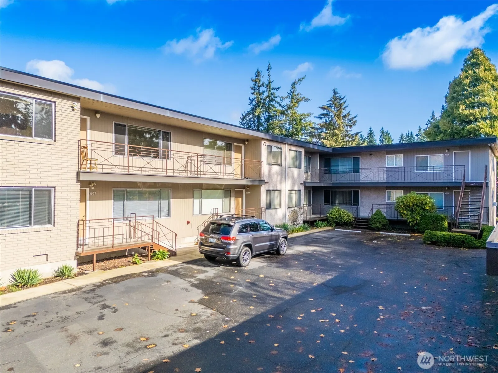 Property photo for 14520 Phinney Avenue N, Shoreline photo 5